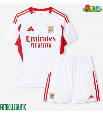 Benfica Tredjeställ Barn 2025-26 Kortärmad (+ Korta byxor)